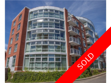 Oakridge VW Condo for sale:  3 bedroom 1,367 sq.ft. (Listed 2016-06-06)